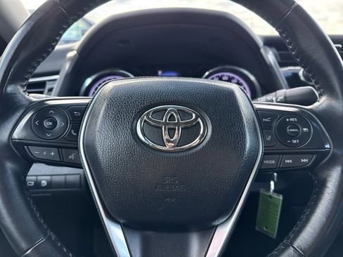 Used 2018 Toyota Camry SE image 17
