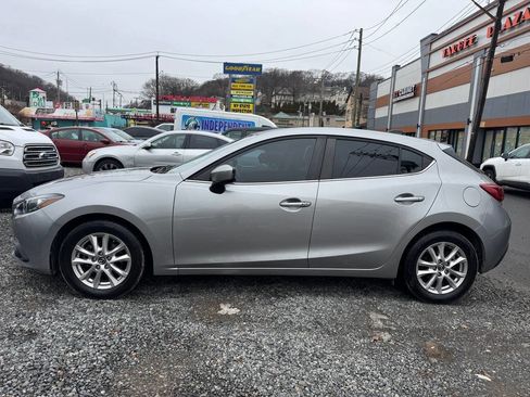 Used 2015 MAZDA MAZDA3 i Touring w/ Technology Package image 8