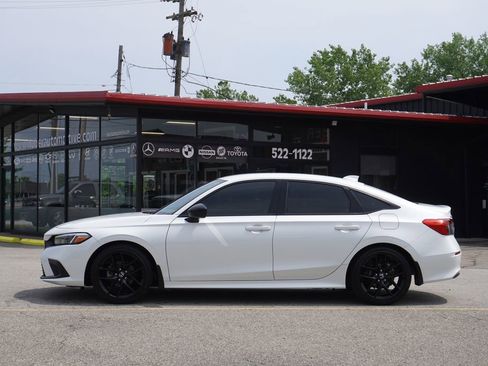 Used 2024 Honda Civic Sport image 4