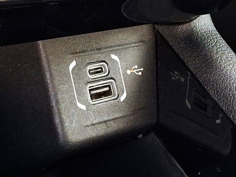 Used 2023 Jeep Compass Trailhawk image 25