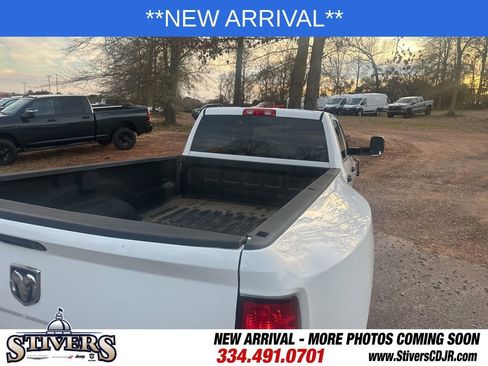 Used 2015 RAM 3500 Tradesman w/ Chrome Appearance Group image 9