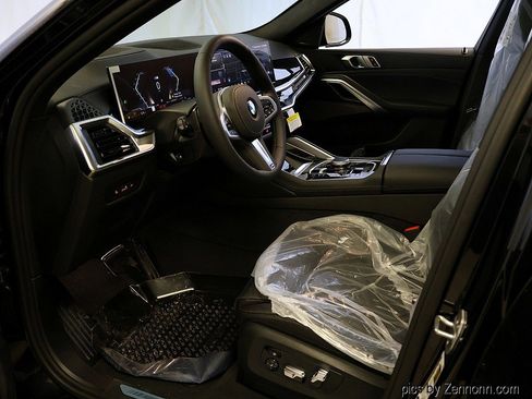 New 2026 BMW X6 xDrive40i w/ Climate Comfort Package image 11