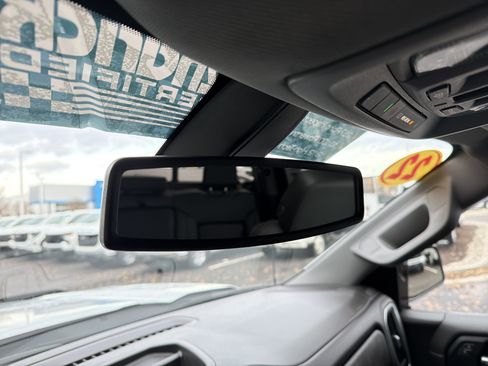 Used 2022 GMC Sierra 1500 SLT w/ SLT Premium Package image 26