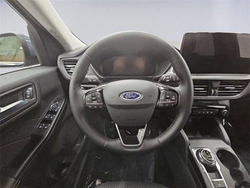 New 2025 Ford Escape SE w/ Class II Trailer Tow Package image 12