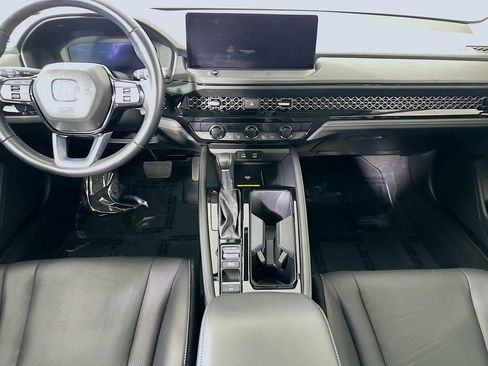 Used 2024 Honda Accord Touring image 18