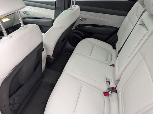 New 2026 Hyundai Tucson Limited image 8