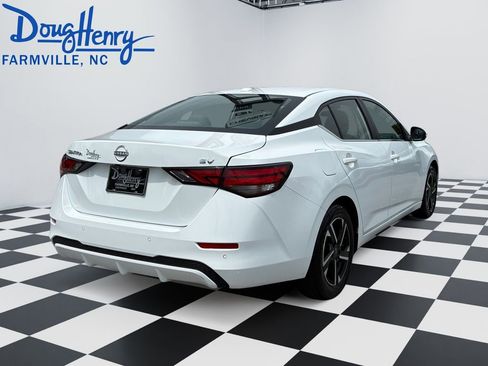 Used 2024 Nissan Sentra SV FWD image 5