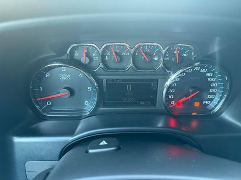 Used 2018 Chevrolet Silverado 1500 LT w/ All Star Edition AWD/4WD image 8