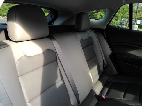 Certified 2025 Chevrolet Trax ACTIV w/ Sunroof Package FWD image 20