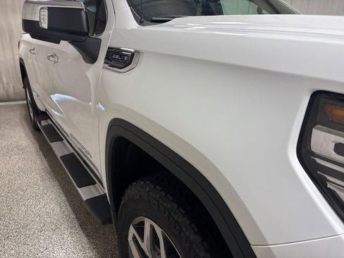 Used 2024 GMC Sierra 1500 SLT w/ SLT Premium Plus Package AWD/4WD image 9