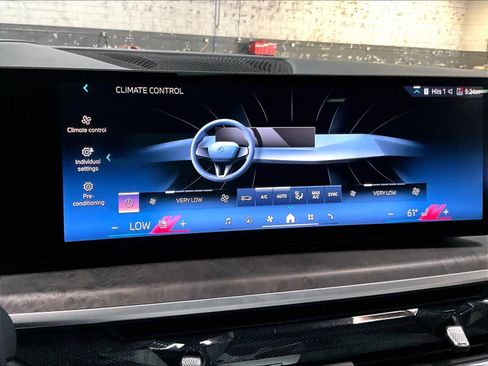 Used 2024 BMW X5 xDrive40i w/ Premium Package image 23