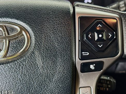 Used 2022 Toyota 4Runner SR5 RWD image 14