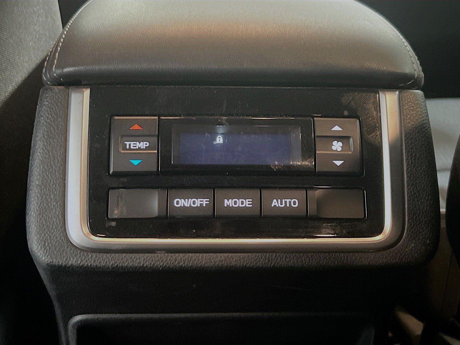 Used 2019 Subaru Ascent Premium AWD/4WD image 19