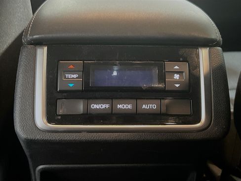 Used 2019 Subaru Ascent Premium AWD/4WD image 19