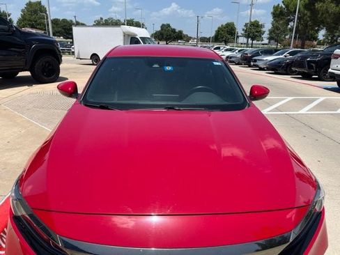 Used 2019 Honda Accord Sport image 2