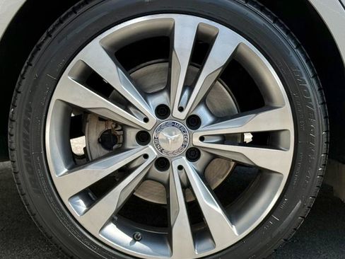 Used 2016 Mercedes-Benz C 300 4MATIC Sedan image 28