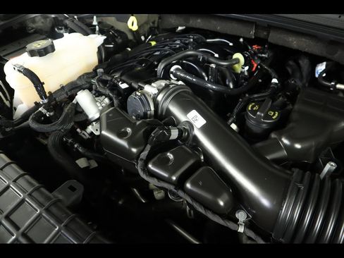 Used 2023 Jeep Grand Cherokee Laredo X image 18