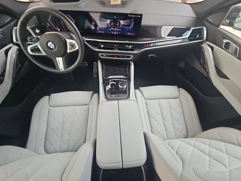 Used 2026 BMW X6 xDrive40i w/ Climate Comfort Package AWD/4WD image 17