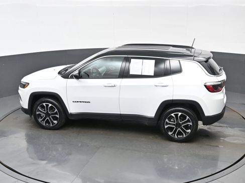 Used 2023 Jeep Compass Limited AWD/4WD image 35