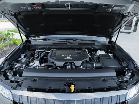 New 2026 INFINITI QX80 4WD w/ Sport Exterior Package image 36