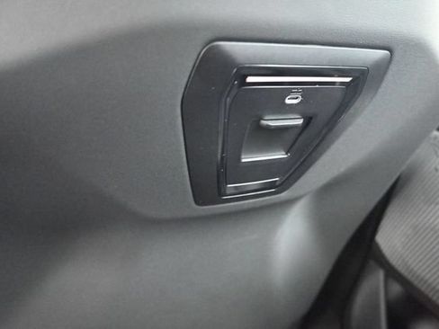 Used 2025 BMW i5 eDrive40i w/ Premium Package RWD image 18