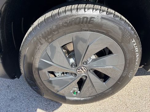 New 2026 Volkswagen Taos S FWD image 9