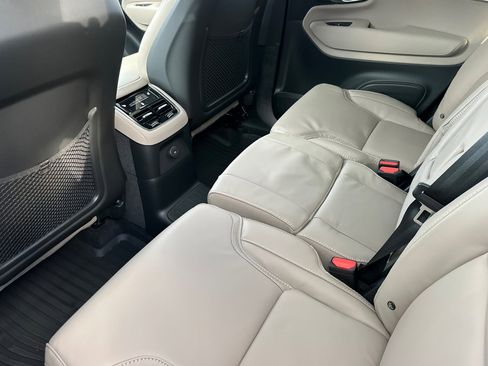 New 2026 Volvo XC90 T8 Ultra w/ Protection Package Premier image 11