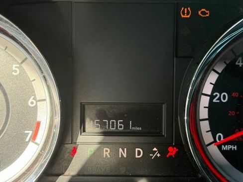 Used 2014 Dodge Grand Caravan SXT w/ UConnect Hands-Free Group FWD image 19