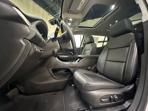 Used 2023 GMC Acadia SLT w/ Elevation Edition AWD/4WD image 25
