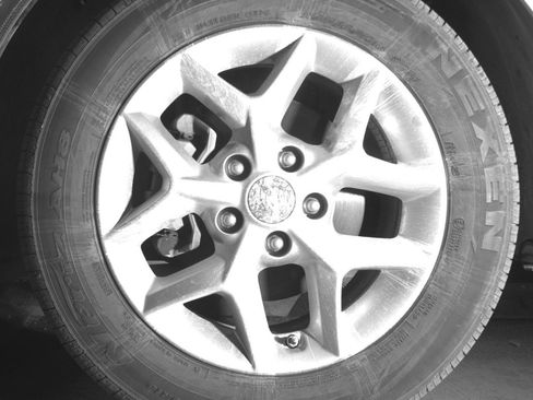 Used 2025 Kia Soul LX w/ LX Technology Package image 12