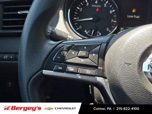 Used 2017 Nissan Rogue S w/ S Appearance Package AWD/4WD image 23