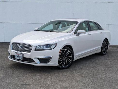 Used 2020 Lincoln MKZ Reserve w/ Elements Package FWD image 1