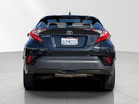 Used 2021 Toyota C-HR LE image 5