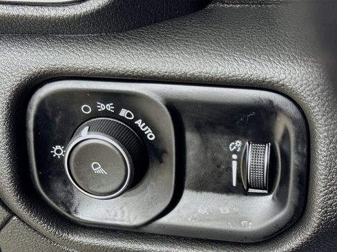 Used 2021 RAM 1500 Tradesman w/ Tradesman Group AWD/4WD image 15