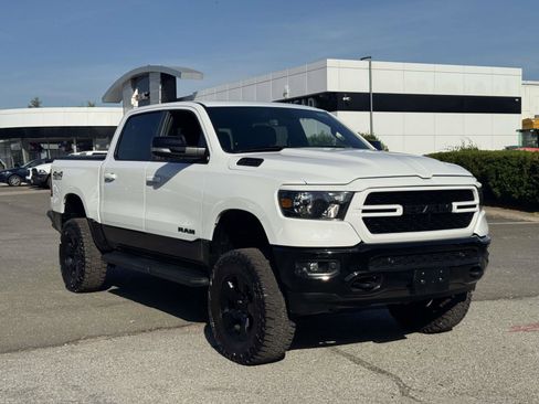 Used 2022 RAM 1500 Big Horn AWD/4WD image 2