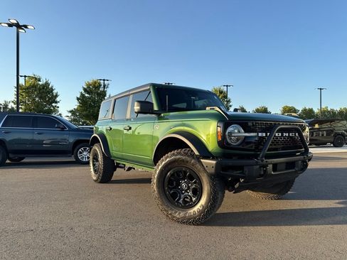 Used 2024 Ford Bronco Wildtrak AWD/4WD image 8