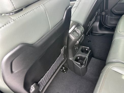 New 2026 Jeep Gladiator Mojave image 12