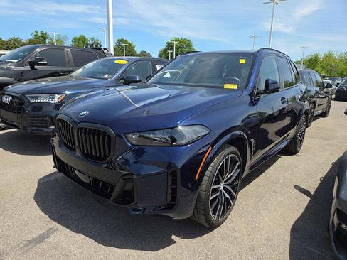 Used 2026 BMW X5 xDrive40i w/ M Sport Package AWD/4WD image 10