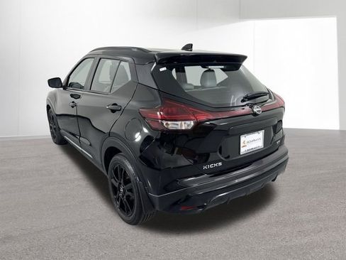 Used 2024 Nissan Kicks SR w/ SR Premium Package FWD image 29