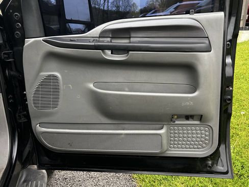 Used 2000 Ford F450 2WD Regular Cab Super Duty image 65