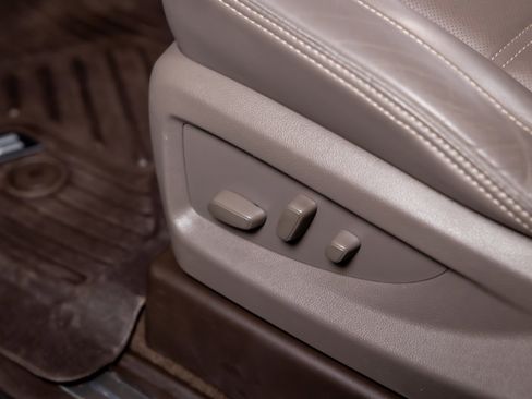 Used 2018 GMC Yukon Denali w/ Denali Ultimate Package image 15