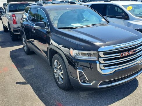 Used 2023 GMC Acadia SLT FWD image 2