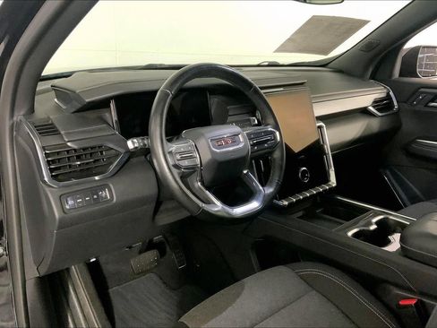 Used 2025 GMC Acadia Elevation AWD/4WD image 14