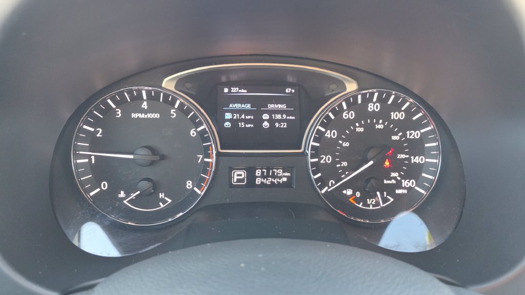 Used 2014 Nissan Altima 2.5 SV w/ Convenience Package FWD image 17