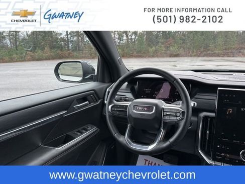 Used 2025 GMC Acadia Elevation image 27