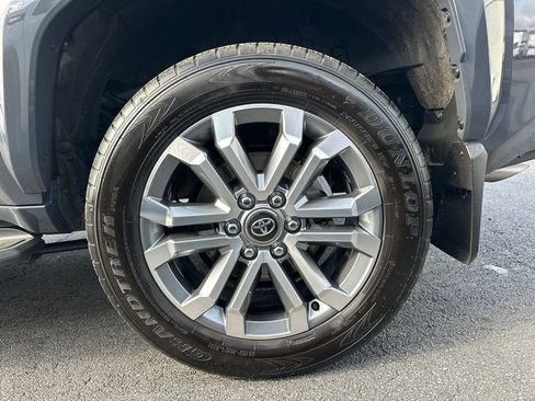 Used 2025 Toyota 4Runner Limited image 20