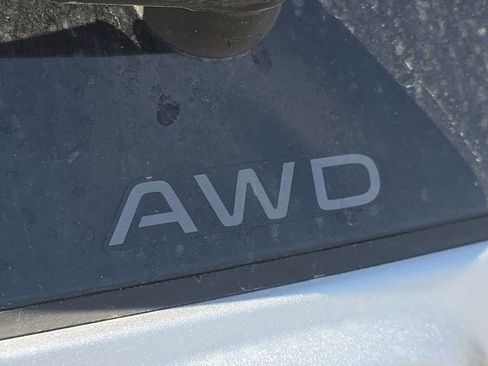 Used 2023 Honda CR-V Sport image 4