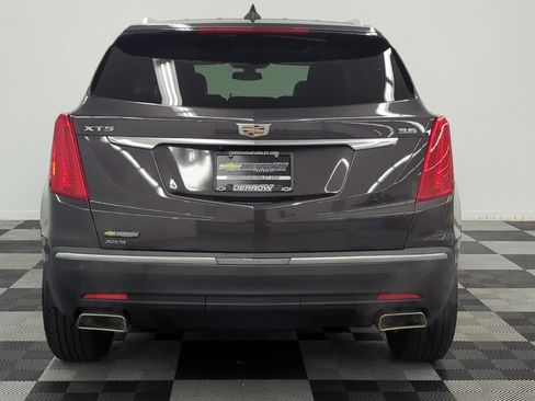 Used 2018 Cadillac XT5 Luxury AWD/4WD image 6