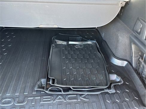 Used 2020 Subaru Outback Premium image 42