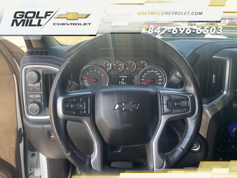 Used 2021 Chevrolet Silverado 1500 LT Trail Boss w/ Convenience Package II AWD/4WD image 16